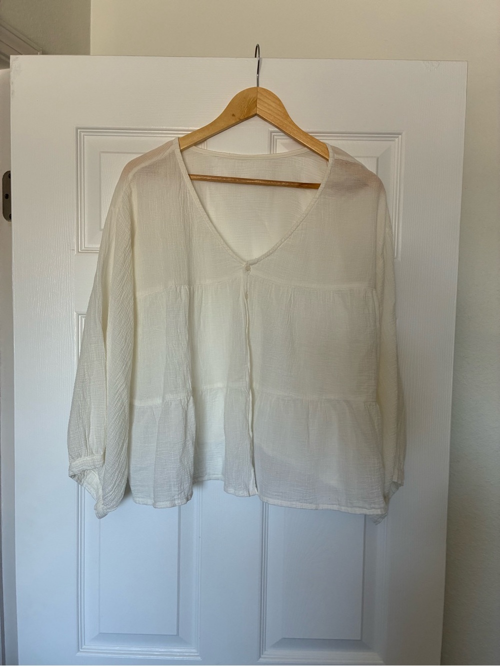 Esby Mia top size medium